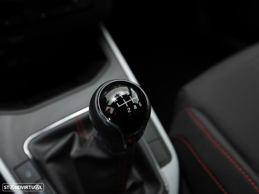 SEAT Arona 1.0 TSI FR - 19