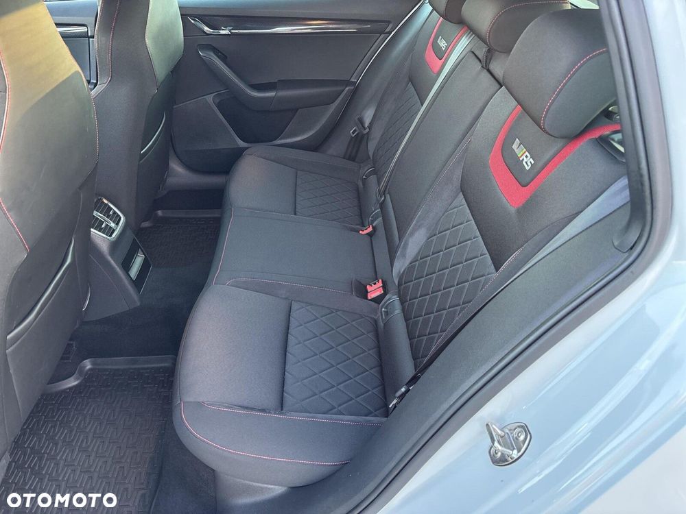 Skoda Octavia 2.0 TSI RS - 14