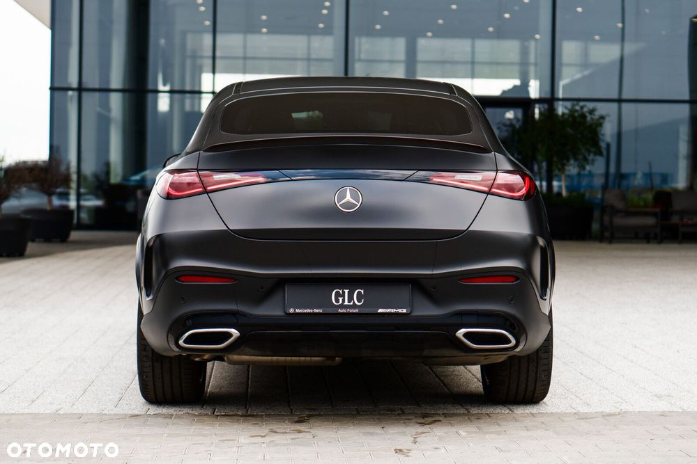 Mercedes-Benz GLC - 9