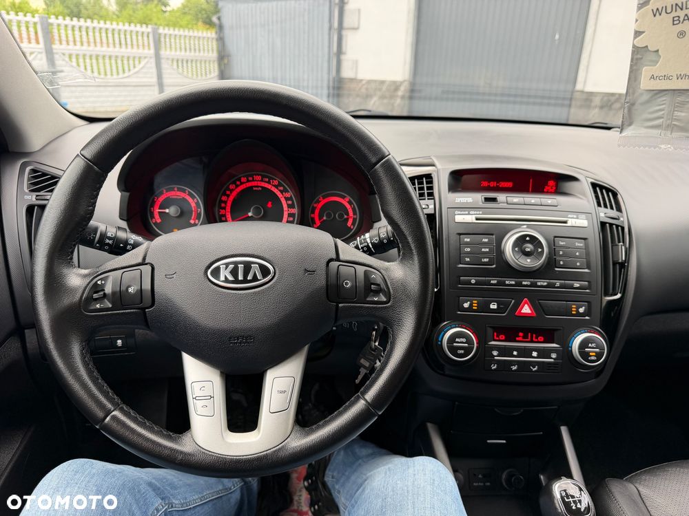 Kia Ceed 1.6 Optimum + - 19