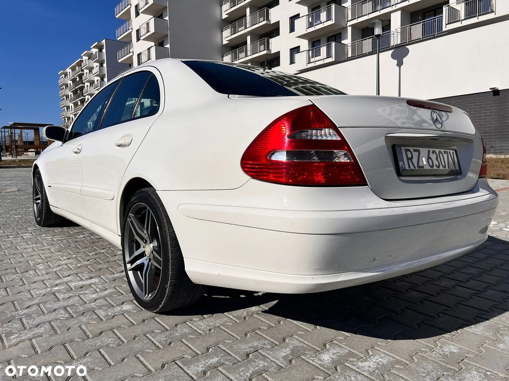Mercedes-Benz Klasa E 280 CDI T Elegance - 37