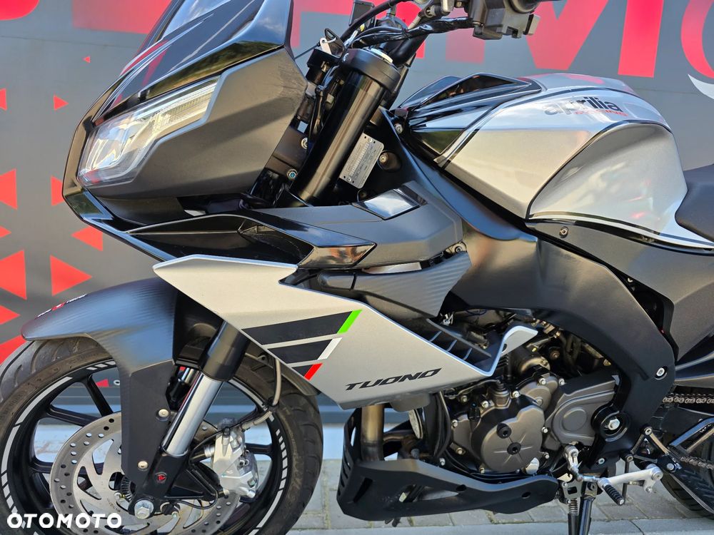 Aprilia Tuono - 24