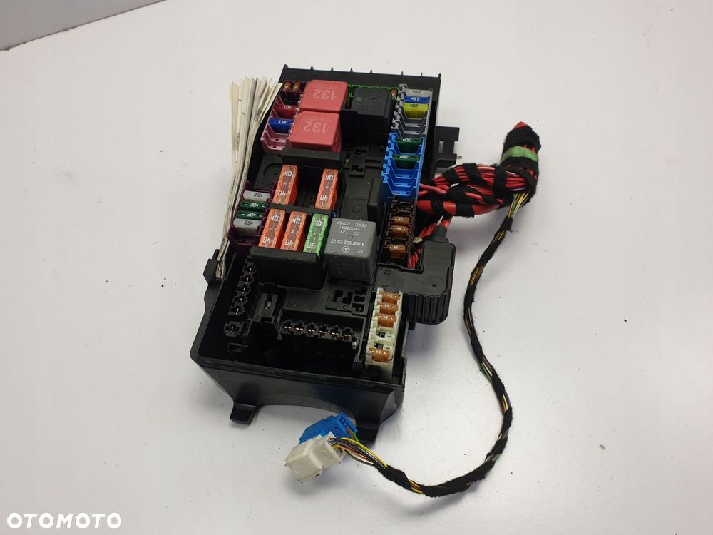 Mercedes A205 W205 2.2 CDI SKRZYNKA BEZPIECZNIKÓW - 4