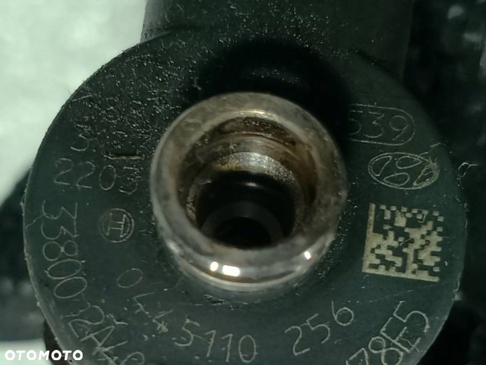 WTRYSKIWACZ HYUNDAI GETZ 0445110256 338002A400 1.6 CRDI - 3