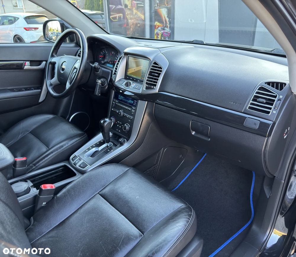 Chevrolet Captiva 3.0 4WD LTZ - 33