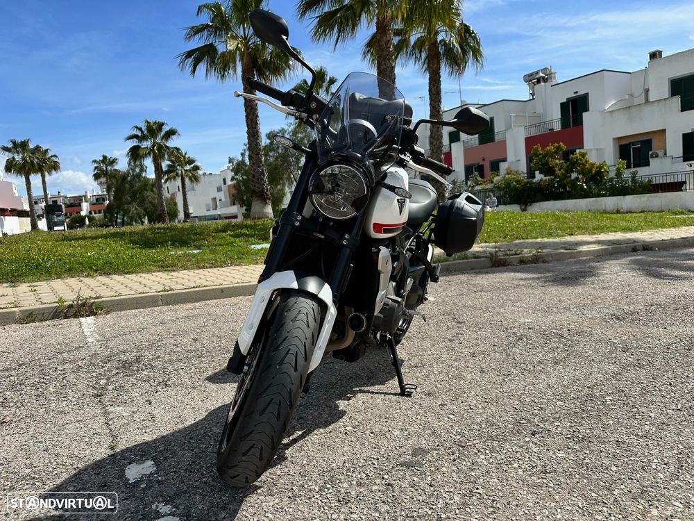 Triumph Trident Trident - 21