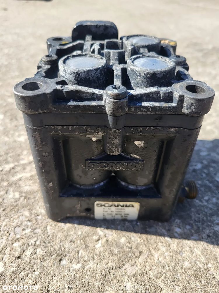 ZAWOR KOSTKA EGR SCANIA 1856311 4088534 - 1