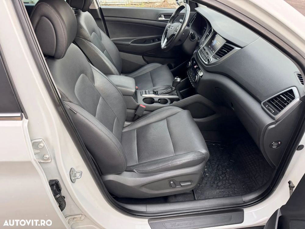 Hyundai Tucson 2.0 CRDI 4WD Automatik Premium - 17
