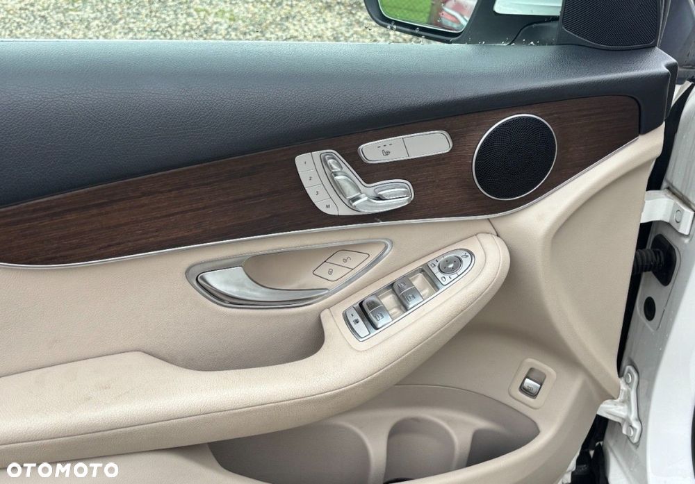 Mercedes-Benz GLC - 19