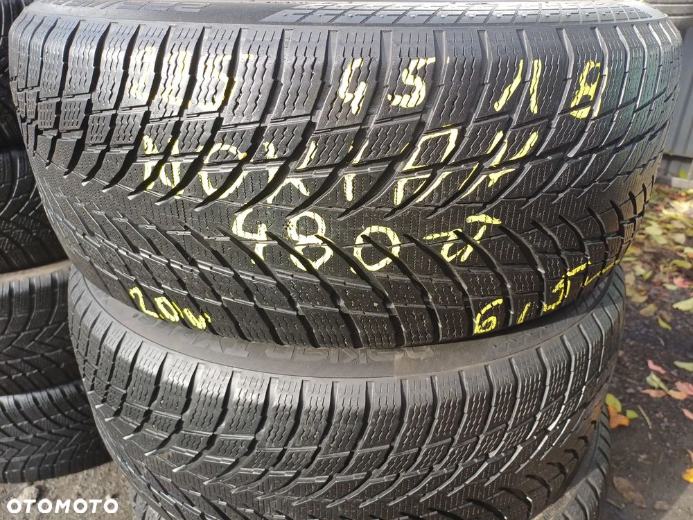225/45/18 Nokian - 1