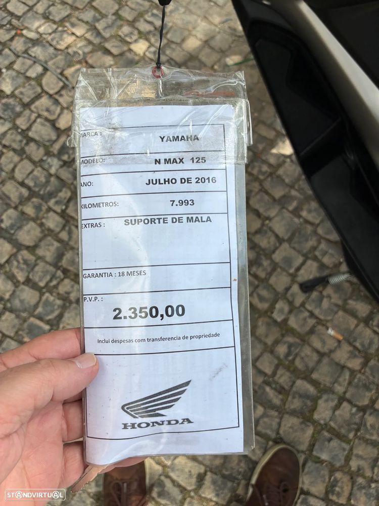Yamaha NMAX - 11