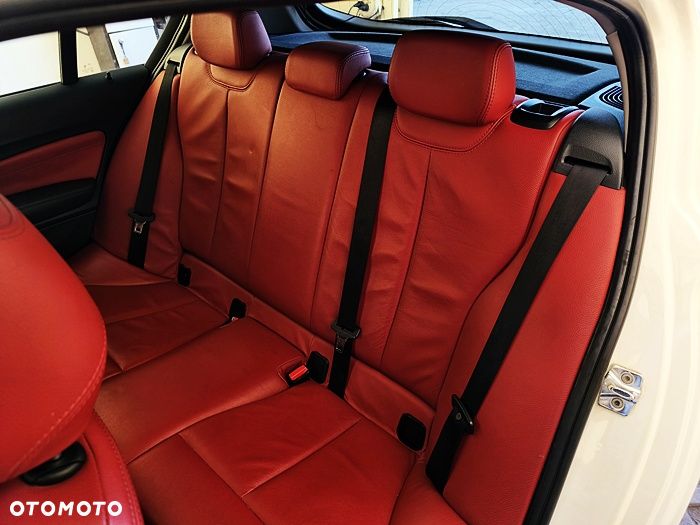 BMW Seria 1 118i Sport Line - 34