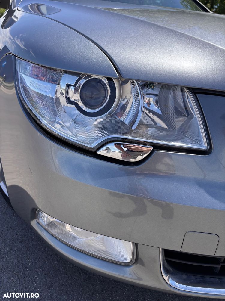 Skoda Superb 2.0 TDI Elegance DSG - 11