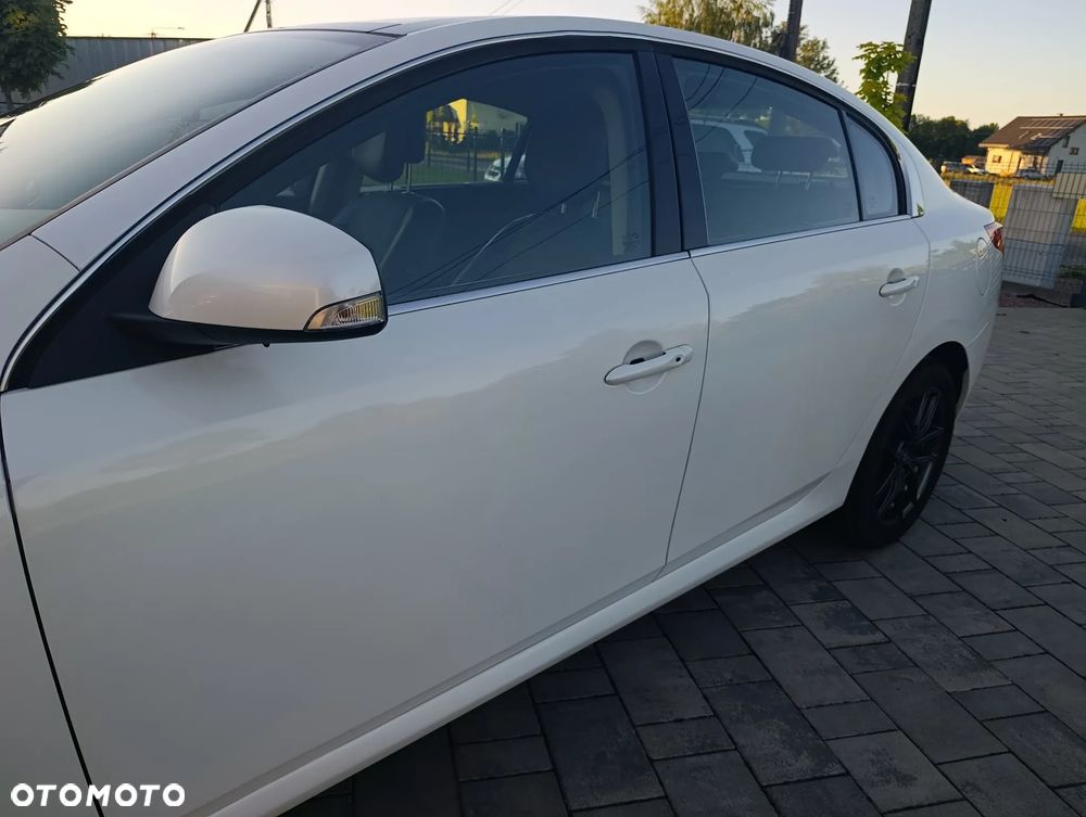 Renault Latitude 2.0 dCi Initiale - 7