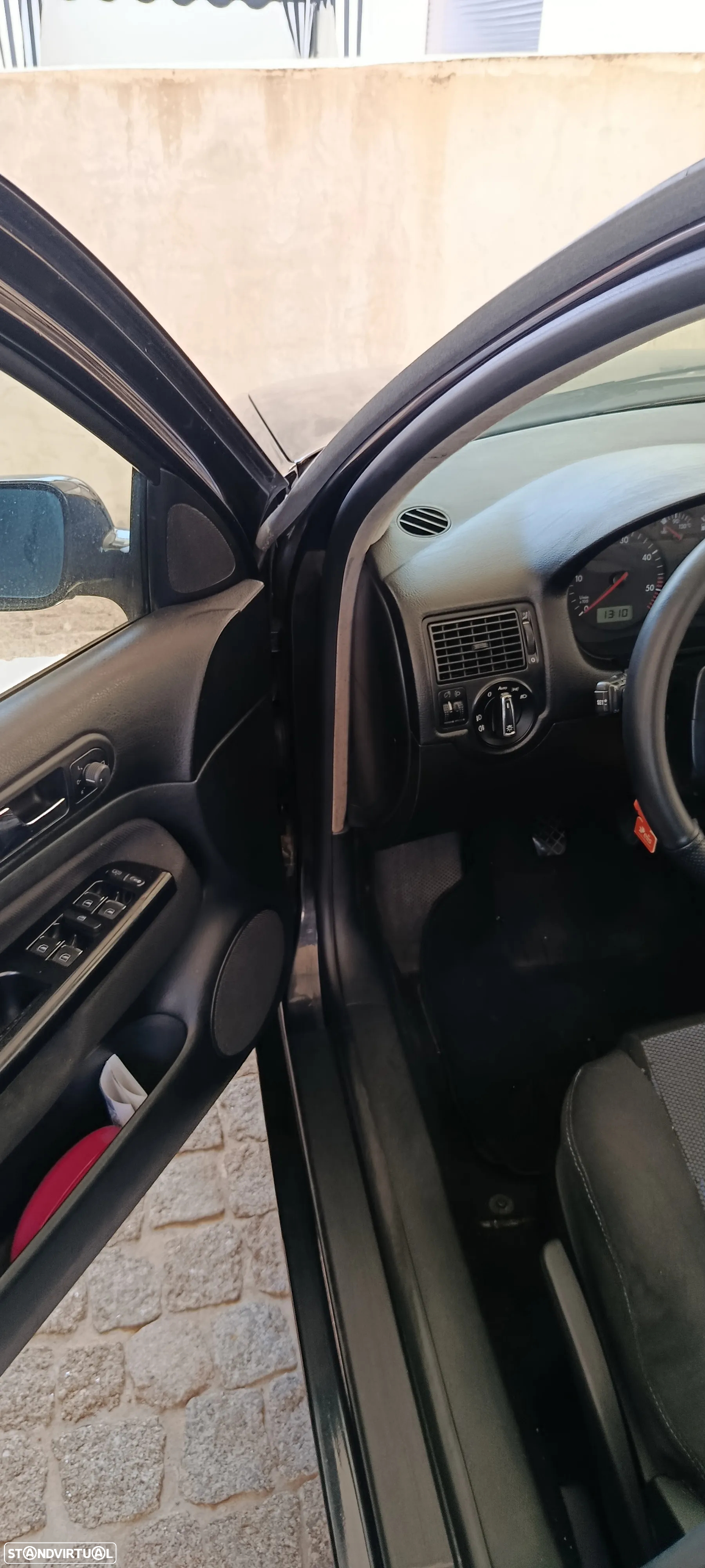 VW Golf - 13