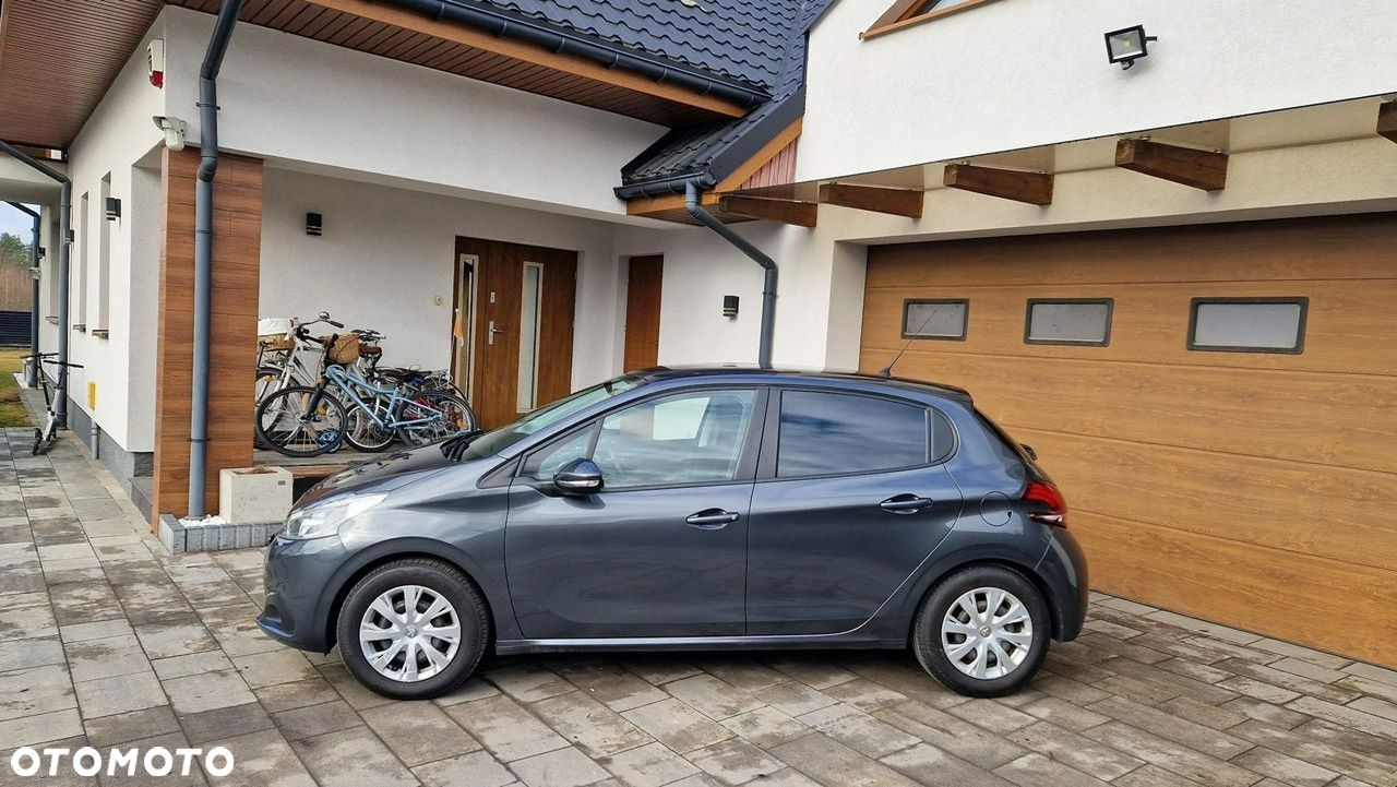 Peugeot 208 - 2