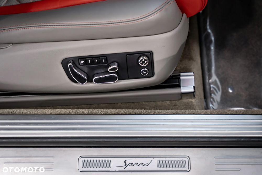 Bentley Continental GT - 39