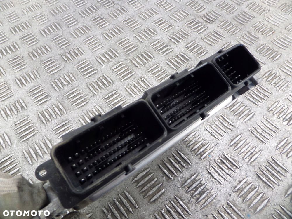 renault komputer silnika 237106319r 0281032885 - 3