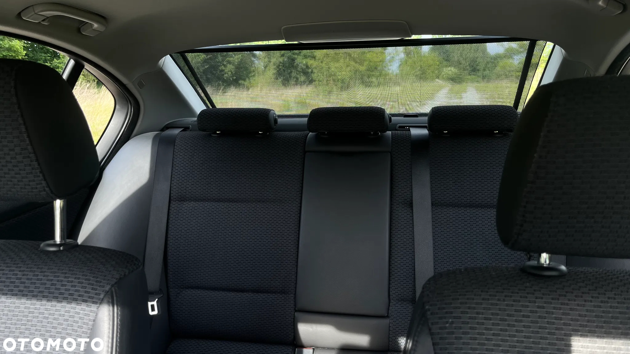 BMW Seria 3 320i - 14