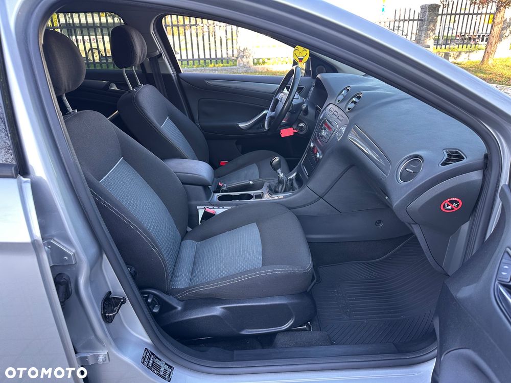 Ford Mondeo 1.6 TDCi Ambiente - 6