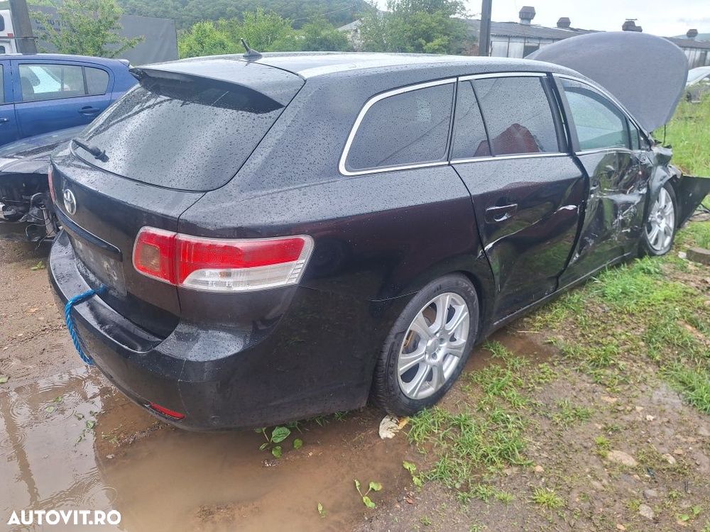 Dezmembrez Toyota Avensis 3 motor 2.2 150 cp euro 5 2AD cutie automata - 2
