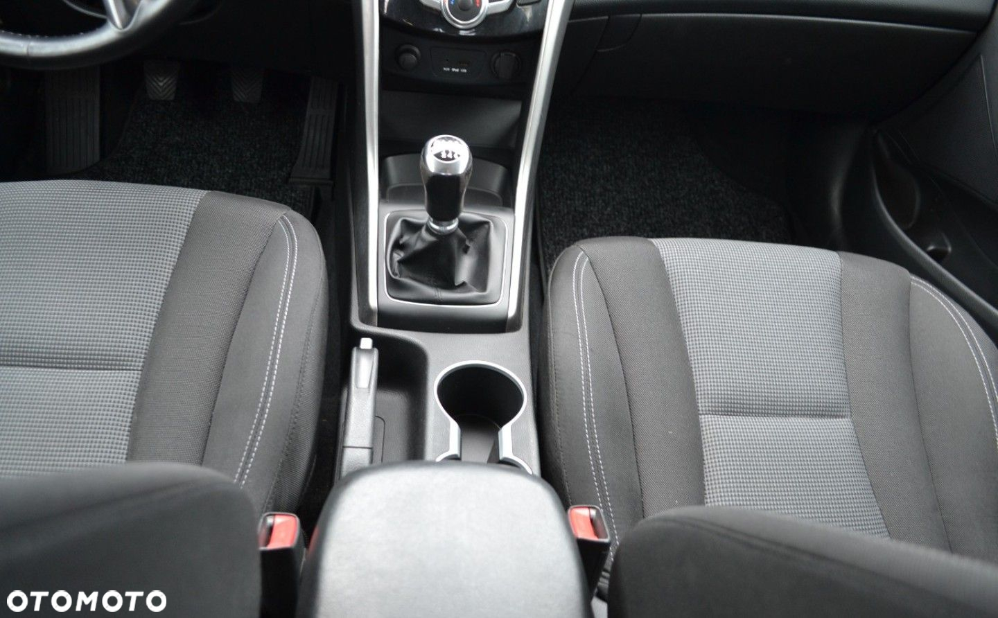 Hyundai i30 1.6 Comfort - 28