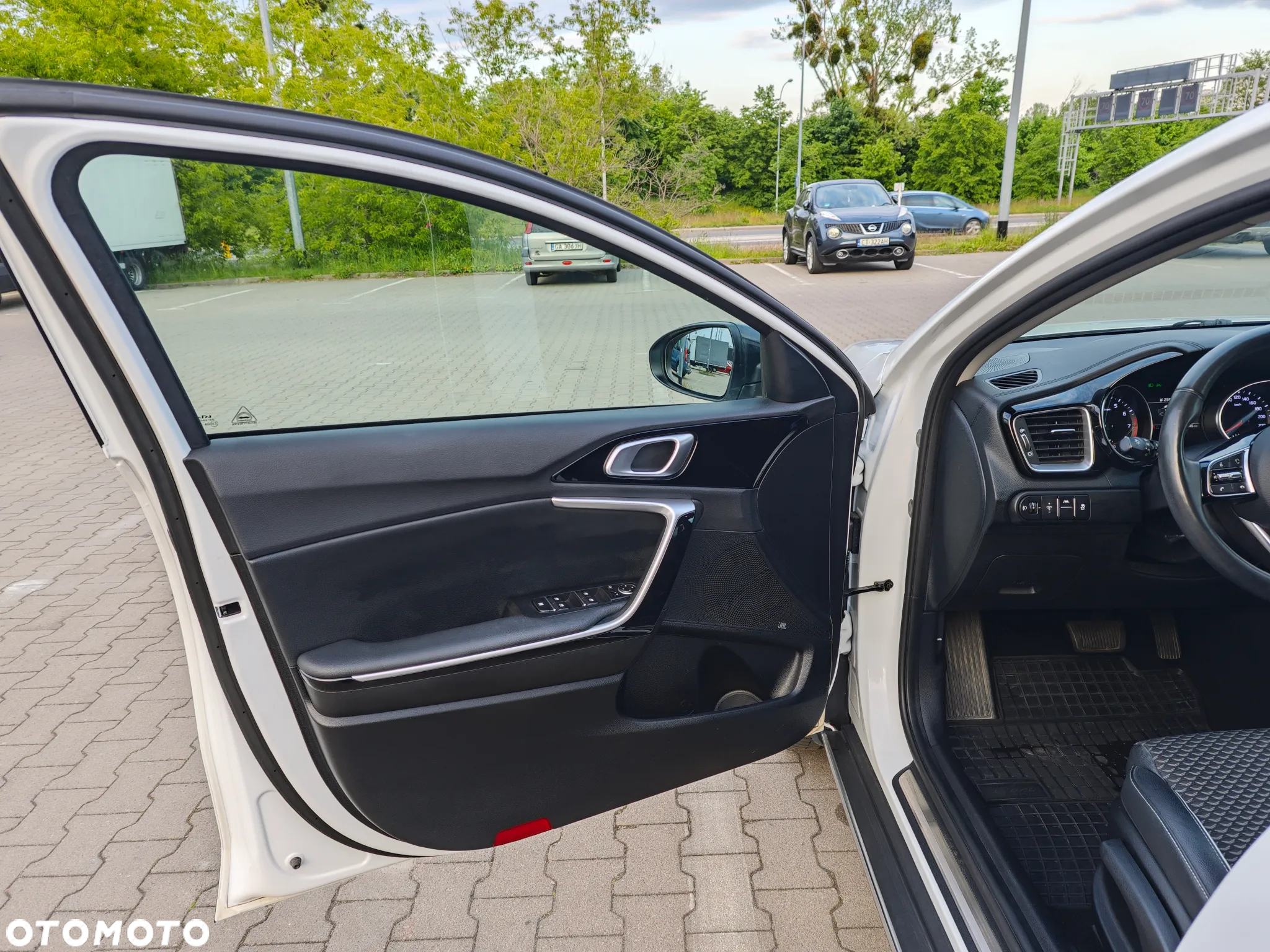 Kia XCeed 1.5 T-GDI Business Line DCT - 19