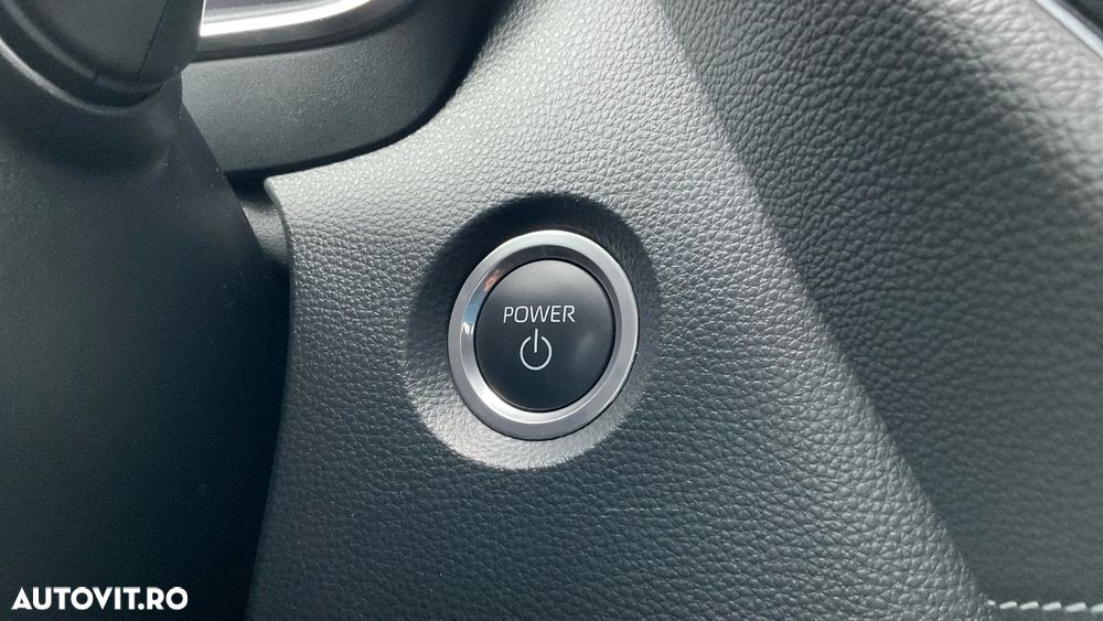 Toyota Corolla 2.0 HSD Exclusive - 24