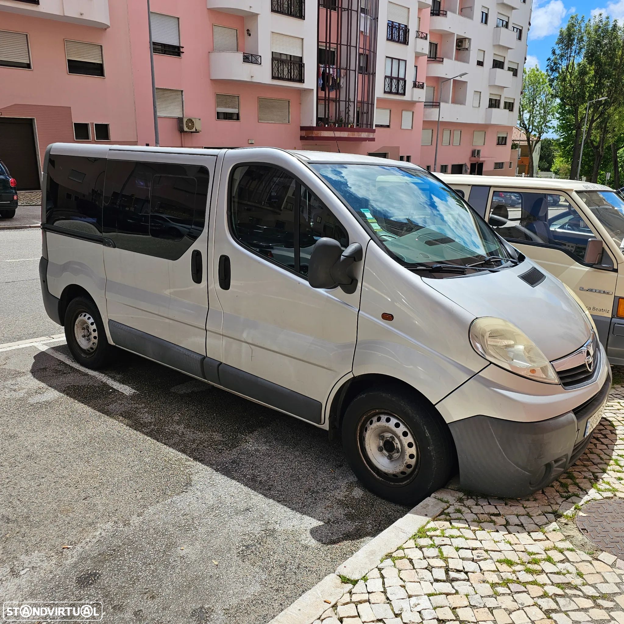 Opel Vivaro 2.0 CDTi L1H1 2.7T 6L - 1
