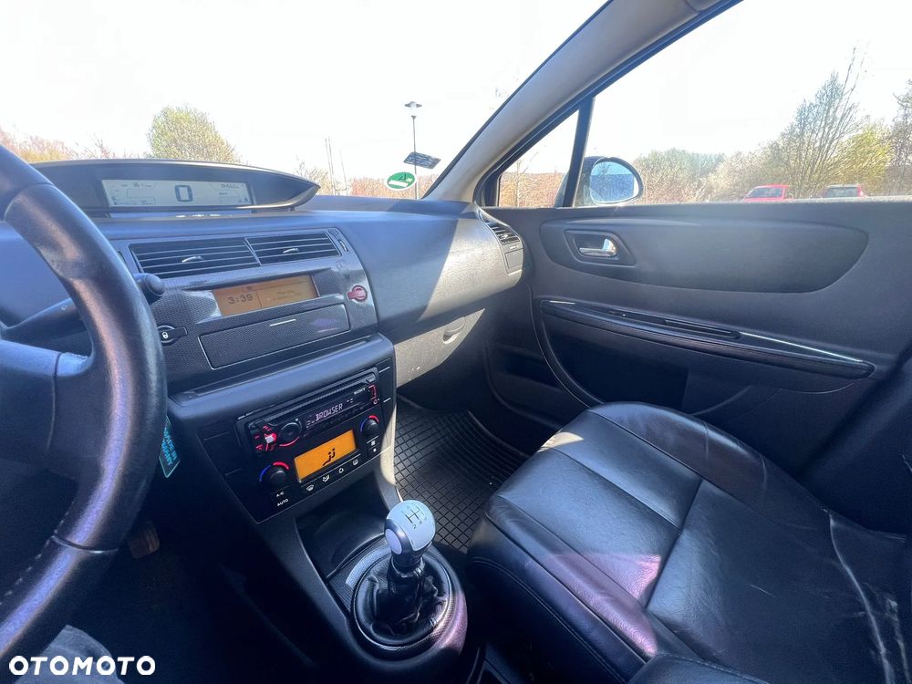 Citroën C4 1.6 16V VTR Pack - 23