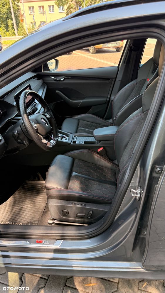 Skoda Octavia 2.0 TSI RS DSG - 22