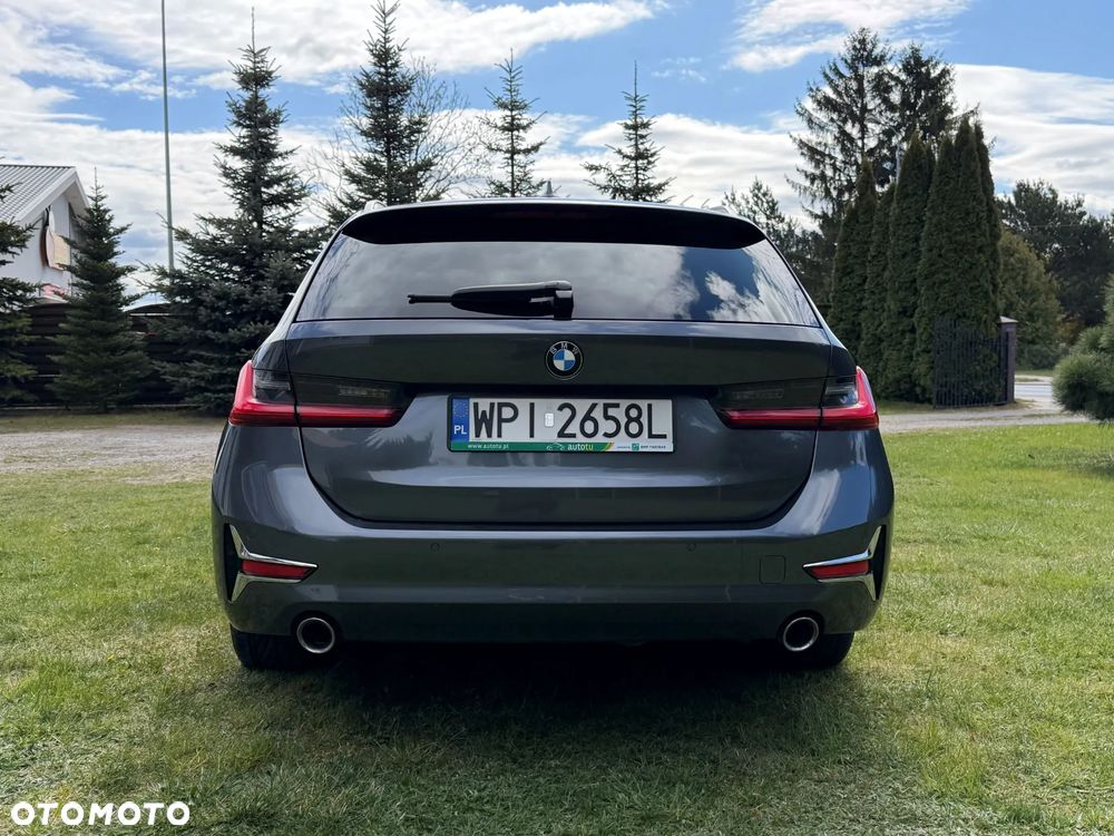 BMW Seria 3 320d - 4