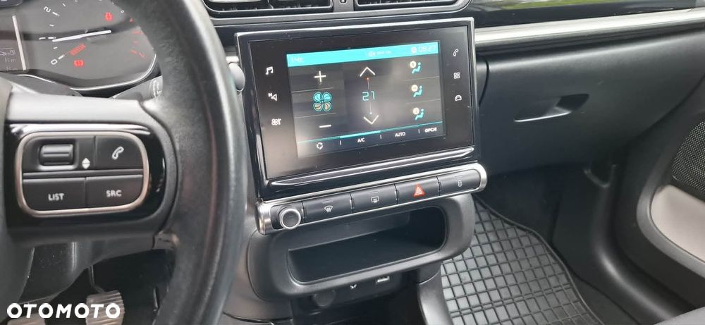 Citroën C3 Pure Tech 82 SHINE - 8