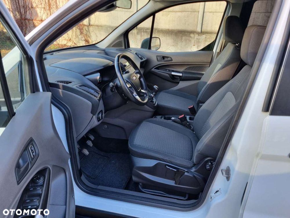 Ford Tourneo Connect Grand - 8