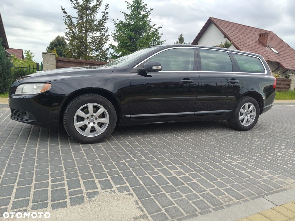 Volvo V70 2.0D Momentum - 4