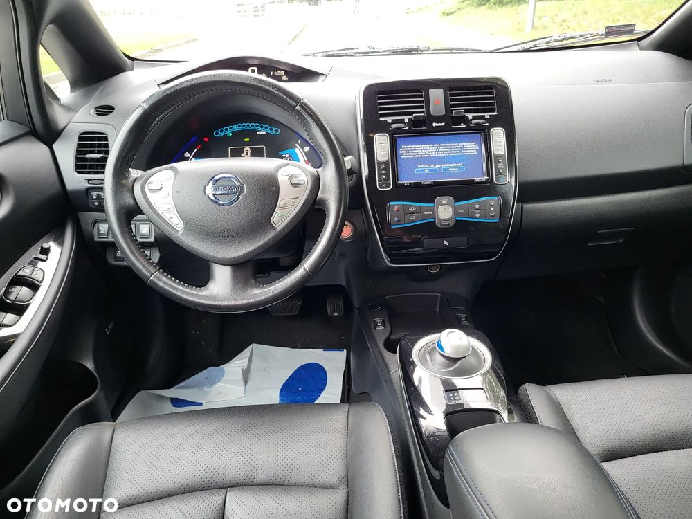 Nissan Leaf 24 kWh (mit Batterie) Visia + - 17