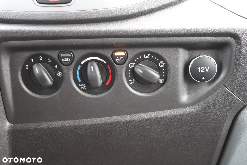 Ford Transit - 21