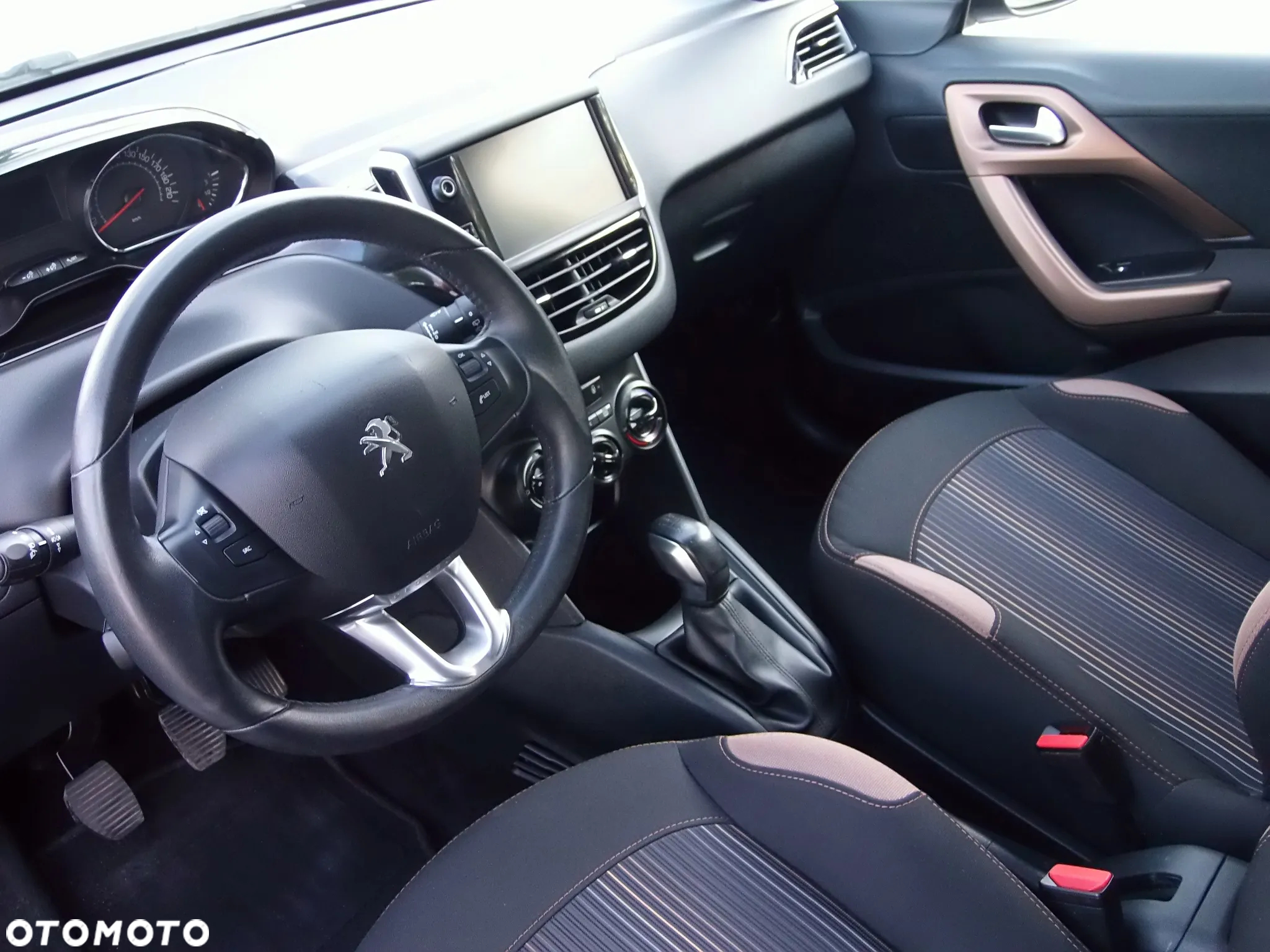 Peugeot 208 1.2 VTi Style - 8