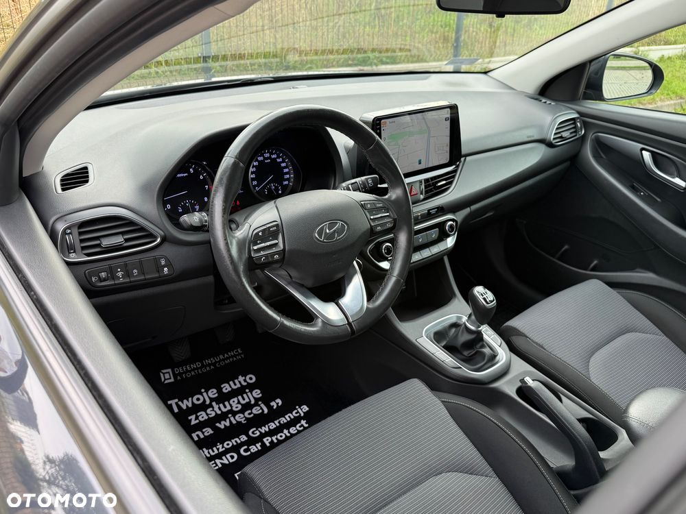 Hyundai i30 1.5 DPI Classic + - 22
