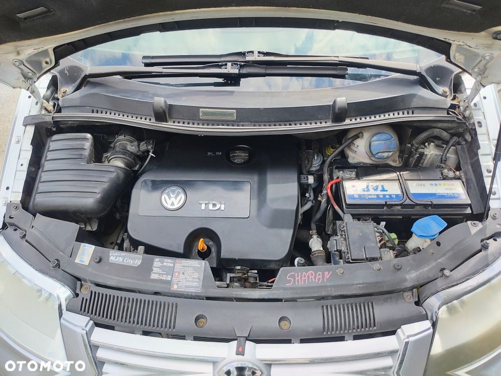 Volkswagen Sharan - 8