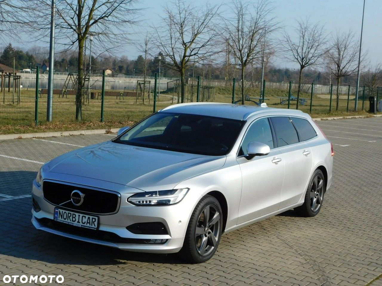 Volvo V90 T5 Momentum - 3