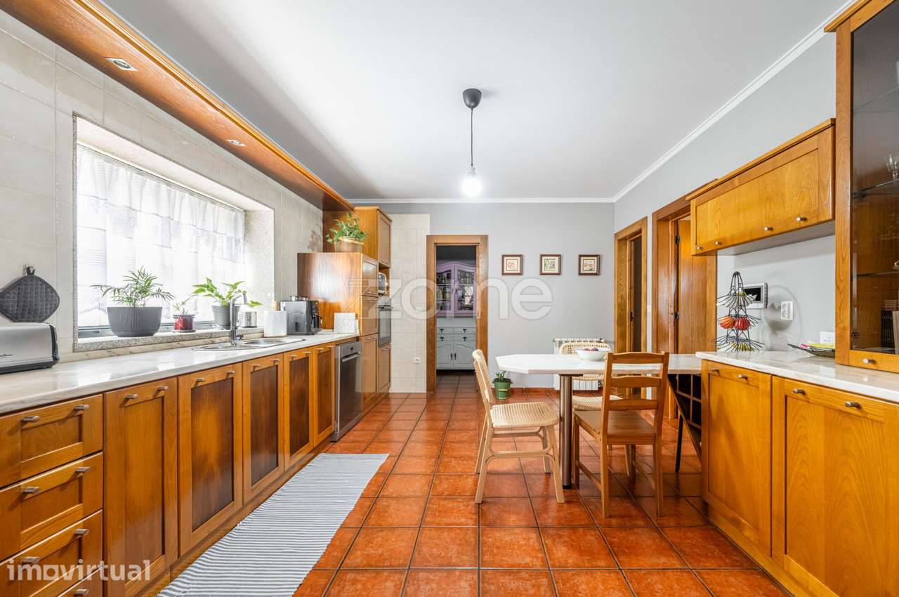 Moradia em granito em Paçô, Arcos de Valdevez
