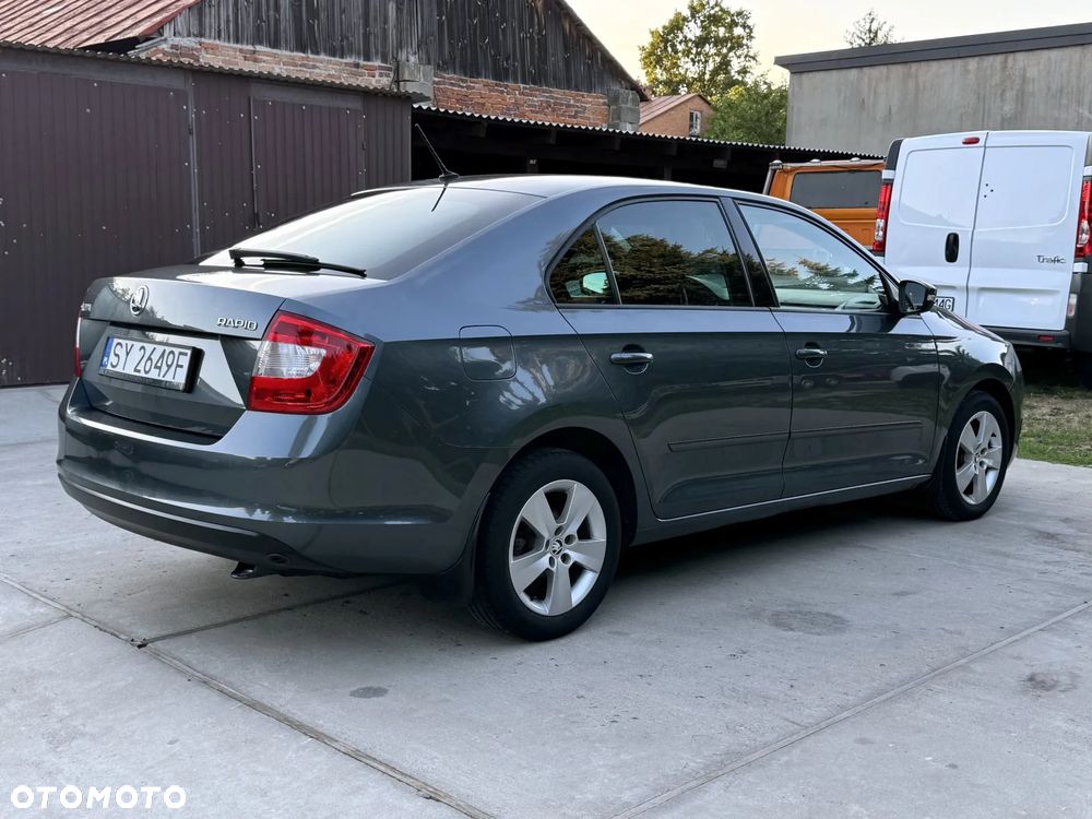 Skoda RAPID 1.2 TSI Active - 7