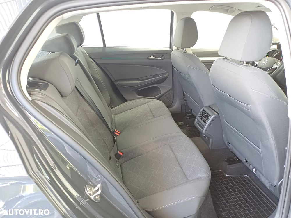 VOLKSWAGEN Golf 2023 — imagine 28
