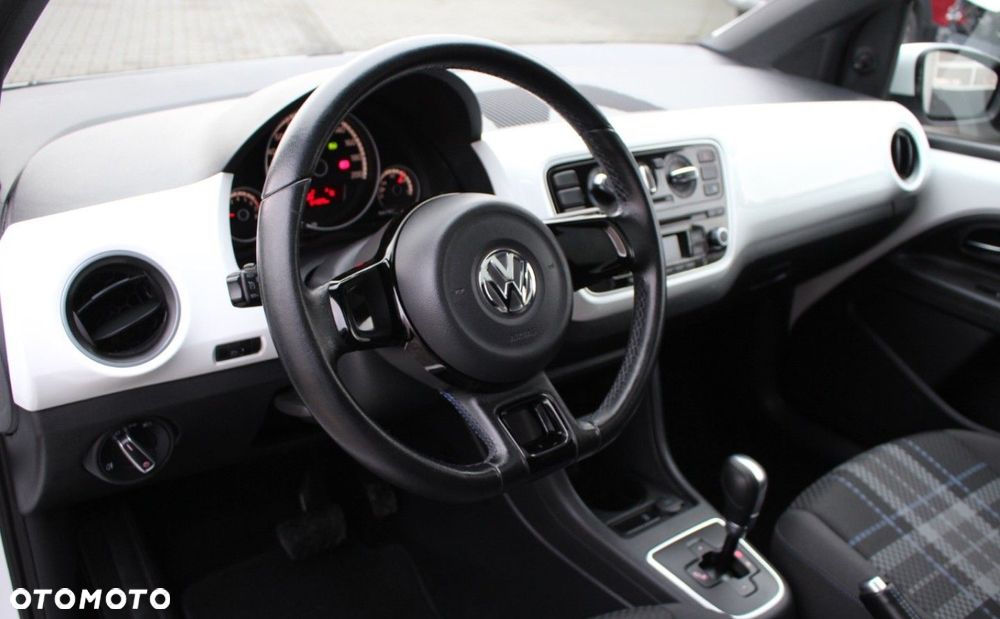 Volkswagen up! - 10