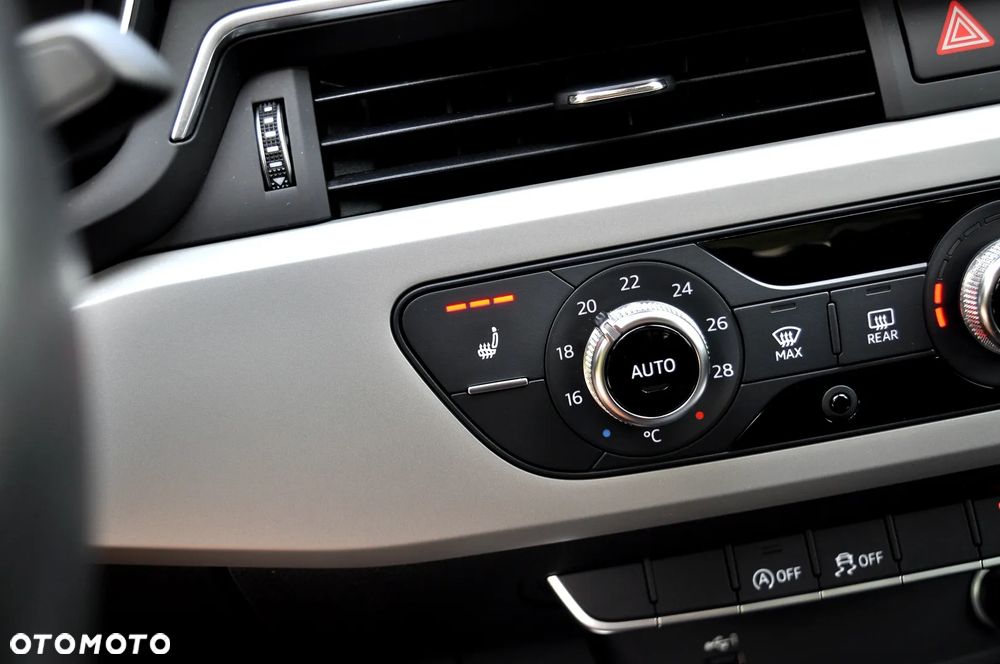 Audi A4 Limousine 35 TFSI mHEV Advanced S tronic - 35