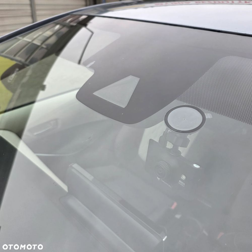 Toyota Corolla - 19