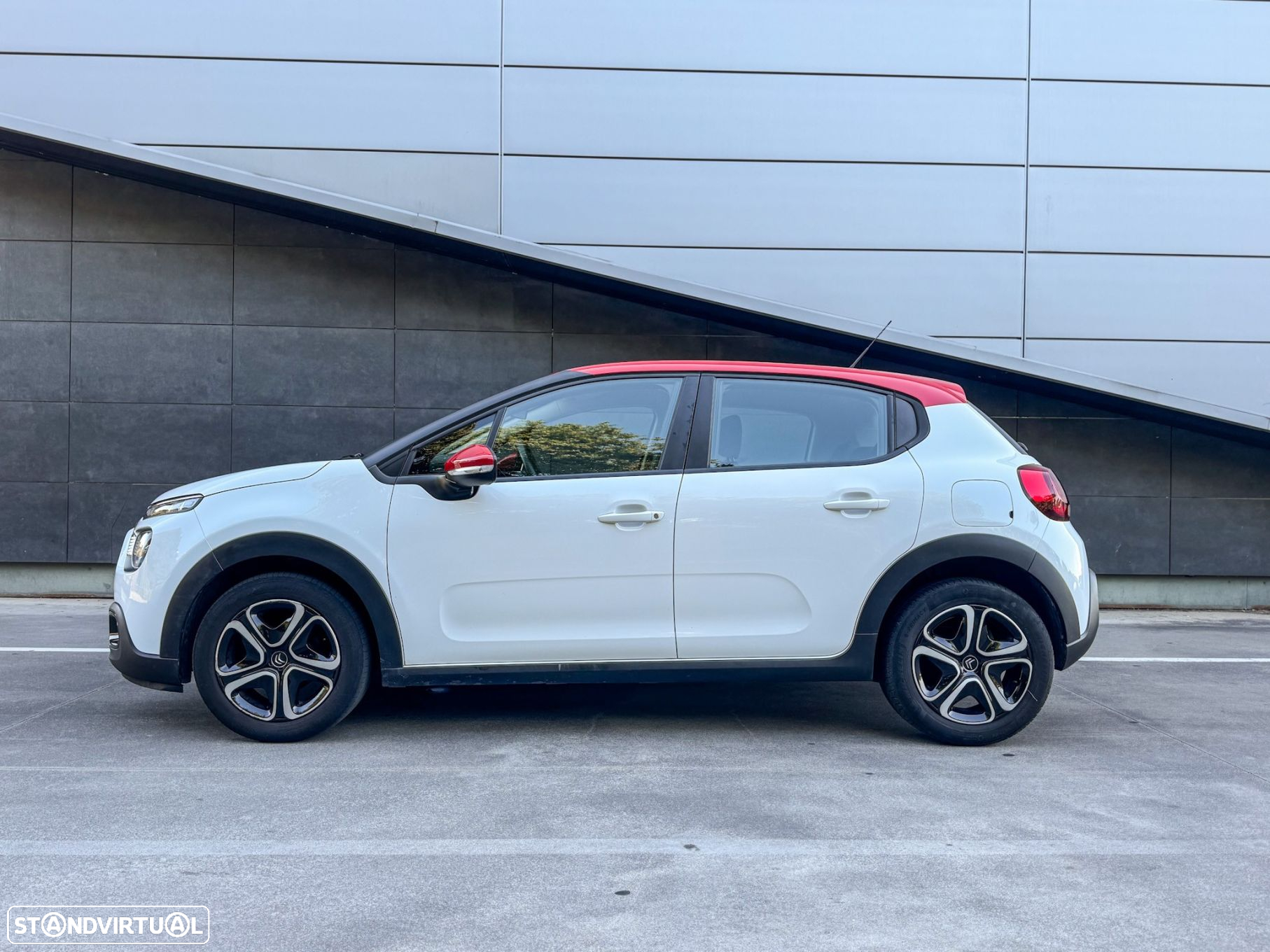 Citroën C3 1.2 PureTech Shine - 9
