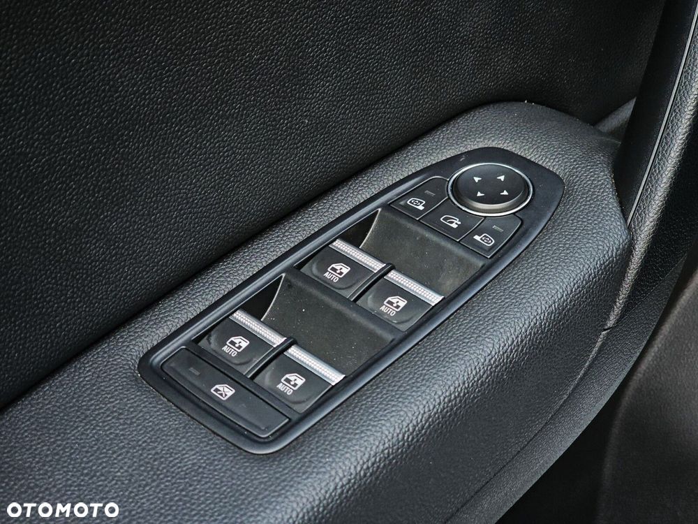 Renault Captur 1.3 TCe mHEV Techno EDC - 15