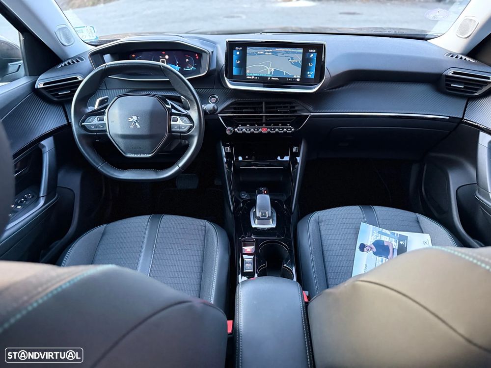 Peugeot 2008 1.2 PureTech Allure Pack EAT8 - 3